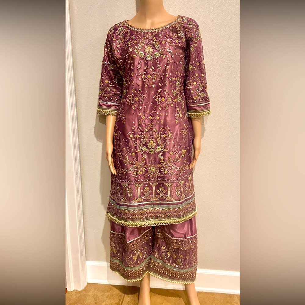 Lashkaraa India Kurti outfit. Excellent condition.